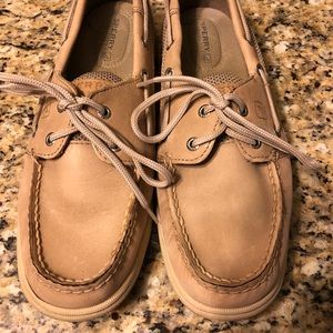 Women’s Sperry Boat Shoe, Size 8
